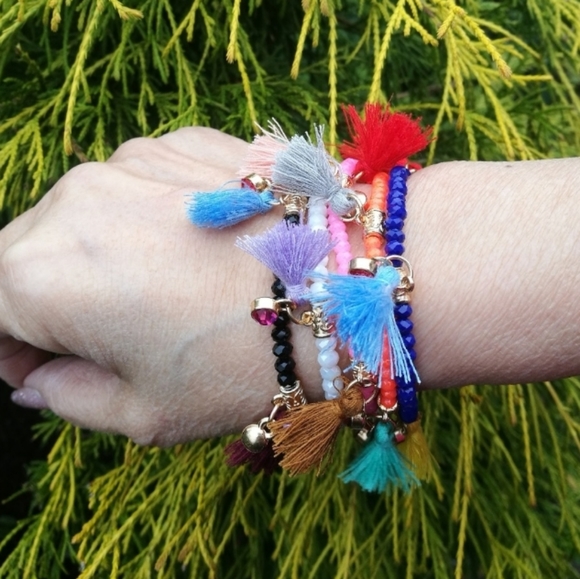 T&J Designs 2pc set Glass Bracelet and Tassel - Picture 3 of 4